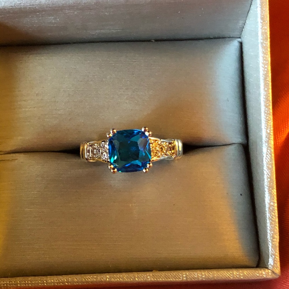 Sapphire Ring